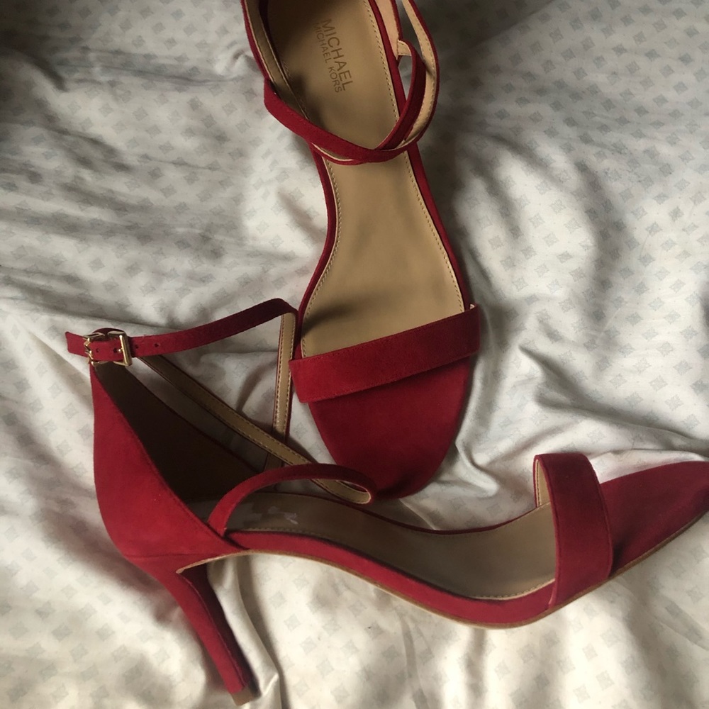 NEW Michael Kors Strappy Heels - Picture 5 of 8